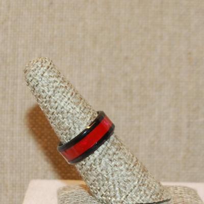 Size 7 Red Center Inlay Infinity Enamel Ring on an All Black Band (4.3g)