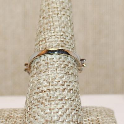 Size 7 Marked .925 Set of 6 Clear Round Stones on a Silver Band (3.7g)