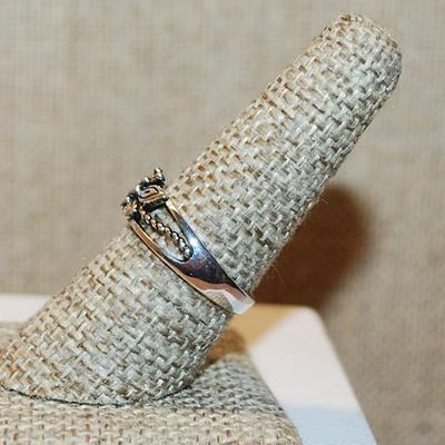 Size 8 Marked .925 All Silver BUTTERFLY Ring on a Silver Band (2.8g)