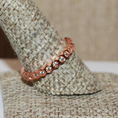 Size 10 Infinity Style ROSE GOLD Ring with All Hex Segments Filled with a Clear Round Stone (2.6g)