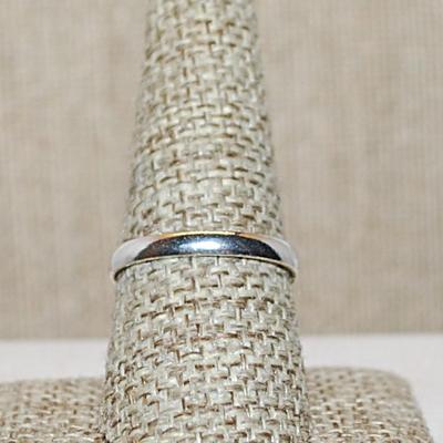 Size 9½ Marked .925 Rectangle RAINBOW CALSILICA Gemstone Ring with Full Slanted Lines in Blues & Orange and Silver-Plated Band (5.1g)