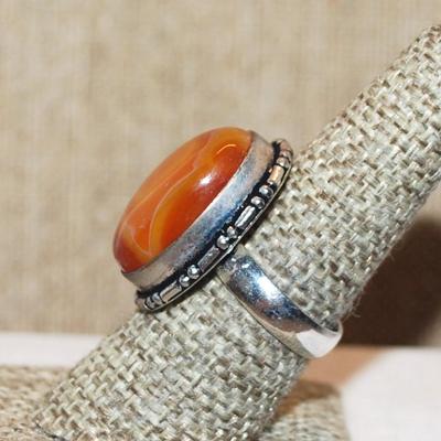 Size 8½ Marked .925 Large Oval CARMEL Colored CABOCHON Gemstone Ring on a Silver-Plated Band (10g)
