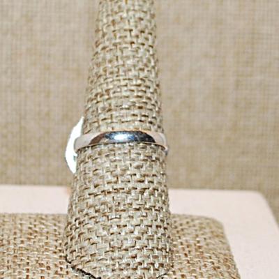 Size 8 PEAR Shaped Crackled Copper/Blues TURQUOISE Gemstone Ring with a Full Surround on a Silver Tone Band (7.6g)