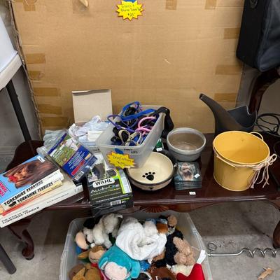 Sale Photo Thumbnail #27: Black plastic shelves are included, white wall shelves are NOT includeds