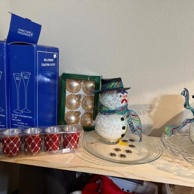 Sale Photo Thumbnail #110: Table, tablecloth, risers, and boards are not included. 