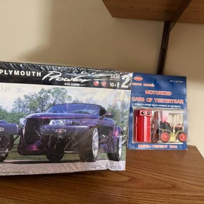 Sale Photo Thumbnail #161: Shelves on wall are also included