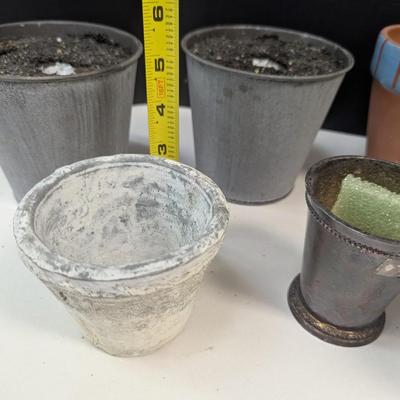 Variety Of Sizes & Materials Of Pots