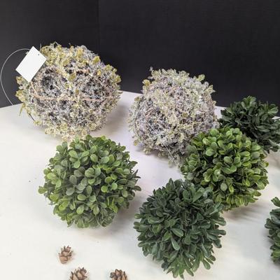 Winter Centerpiece Decorations