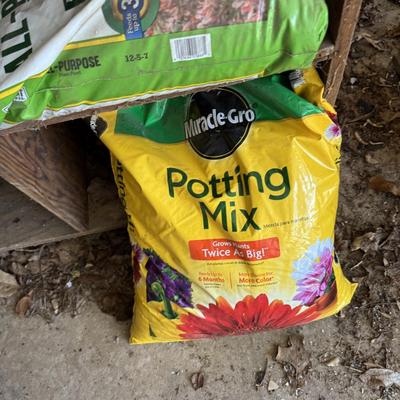 Sale Photo Thumbnail #573