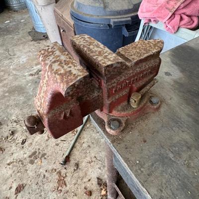 Sale Photo Thumbnail #636