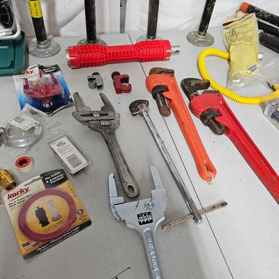 Plumbing Tools & Supplies (G-JS)
