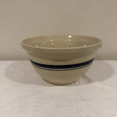 Roseville Pottery Mixing Bowl (BK-MG)