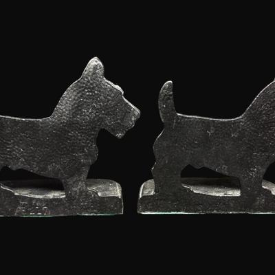 Sale Photo Thumbnail #18: Cast iron construction. Most likely from the 1920s or 1930s. Measurement: 5"H. [CS]