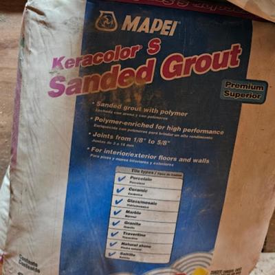 Grout 100 lbs., 2 bags gray, 2 bag mocha