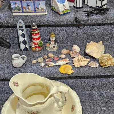 Lighthouse Lot & Pitcher/Basin