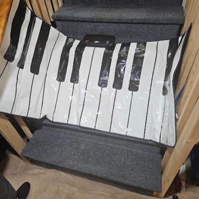 FAO Schwarz floor keyboard mat