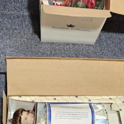 Doll Lot, Royalton Collection