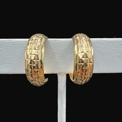 Sale Photo Thumbnail #42: **WIRE TRANSFER IS REQUIRED IF SHIPPED.** [2.53g] These Mid-Century style hoop earrings are marked “Turkey.”  Chased earrings throughout. Approximately .75" in diameter. **ALL PRECIOUS METALS SALES ARE FINAL. NO REFUNDS WILL BE GIVEN FOR ANY REASON.**