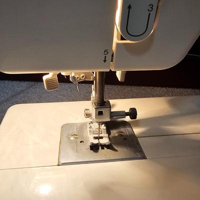 Brother XL 5500 Sewing Machine & Sewing Notions (BGB-JS)