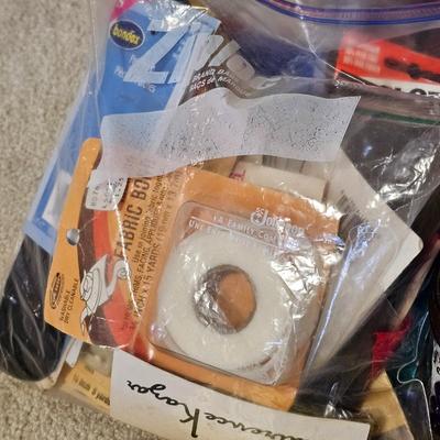 Brother XL 5500 Sewing Machine & Sewing Notions (BGB-JS)