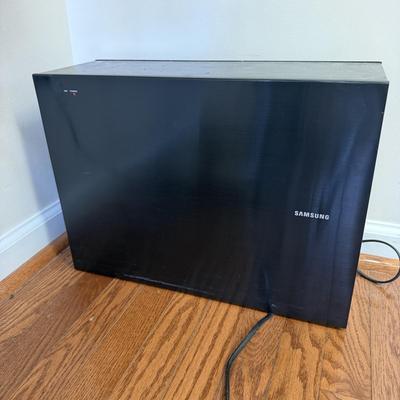 Samsung 60” Smart TV With Soundbar & Subwoofer (D-MG)