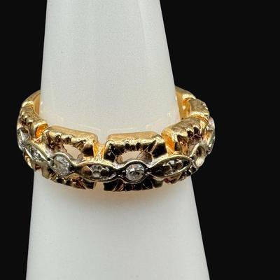 Sale Photo Thumbnail #100: **WIRE TRANSFER IS REQUIRED IF SHIPPED.** [5.72g] This piece features 12 brilliant cut diamonds set in both white and yellow gold. The main/primary stone is missing, leaving a total of 12 diamonds. Believed to be custom made. Ring size is 7.  **ALL PRECIO