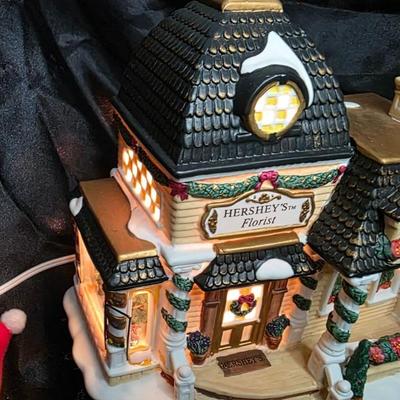 2001 Hershey’s Holiday Village – Illuminated “Hershey’s Florist” Porcelain Christmas House (Limited Edition)