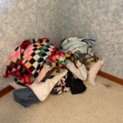 Sale Photo Thumbnail #26: A unique lot of quilts with 4 hand sewn. Just in time for the holidays.