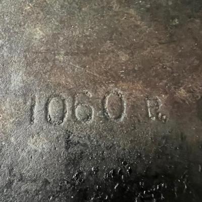 Wagner Ware & Martha Stewart Cast Iron Skillets (K-RG)