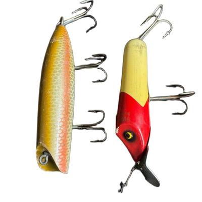 Sale Photo Thumbnail #132: Includes South Bend Bass-Orenos, and more. Measurement of box: 12.5" x 6.5" x 7". [CS]