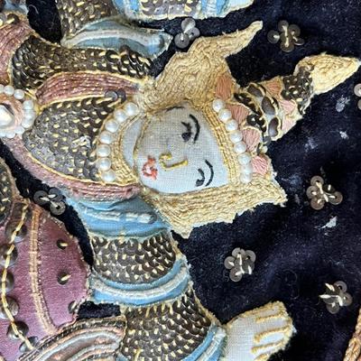 Kalaga Tapestry Wall Hanging (D-RG)