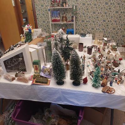 Sale Photo Thumbnail #46: The pictures don't do this lot justice. you have so many different items to set up a Xmas village or decorate around a train set.