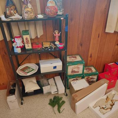 Sale Photo Thumbnail #49: The pictures don't do this lot justice. you have so many different items to set up a Xmas village or decorate around a train set.