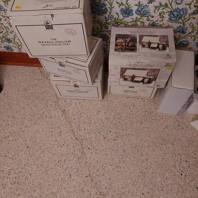 Sale Photo Thumbnail #54: The pictures don't do this lot justice. you have so many different items to set up a Xmas village or decorate around a train set.