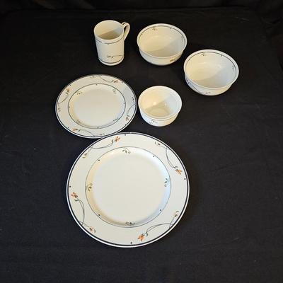 Ariana Town & Country Fine China Collection by Gorham (K-JS)