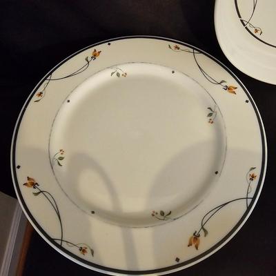 Ariana Town & Country Fine China Collection by Gorham (K-JS)