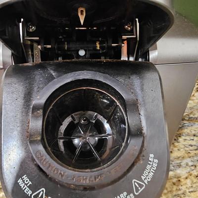 Keurig Coffee Maker & Spin Rack w/Pods (K-JS)