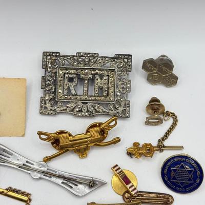 LOT 55J: Pins, Tie Tacks & More