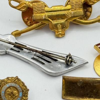 LOT 55J: Pins, Tie Tacks & More