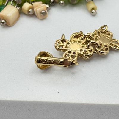 LOT 58J: Collection of Vintage Clipon & Screwback Earrings