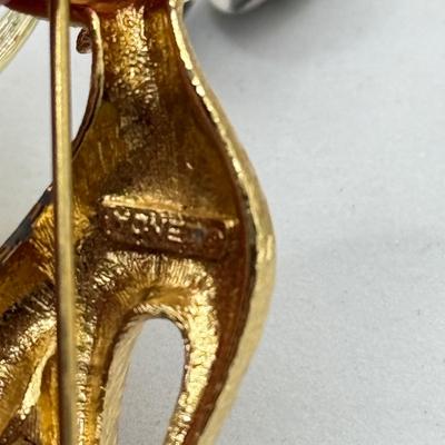 LOT 59J: Pins & Brooches; Cat, Trifari & More