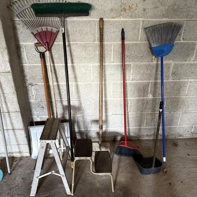 LOT 109G: Rake, Shovels, Brooms & Stools