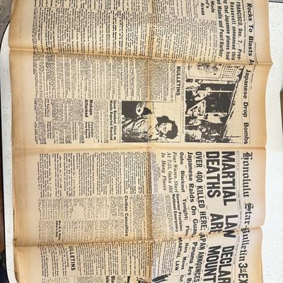 LOT 110K: Honolulu Star Bulletin WWII Dec 1971 Newspaper & NIB SEALED Gas Mask