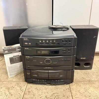 LOT 111K: Sharp CD Stereo Music System
