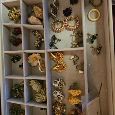 Sale Photo Thumbnail #786