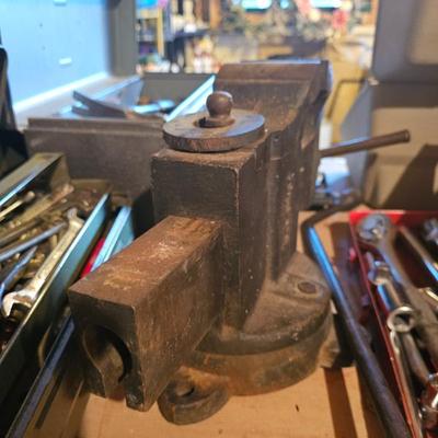 Sale Photo Thumbnail #1097