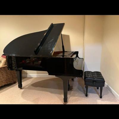 Sale Photo Thumbnail #140: From the 90s 
Recently tuned 
In excellent condition 
Must be picked up from Center City Philadelphia