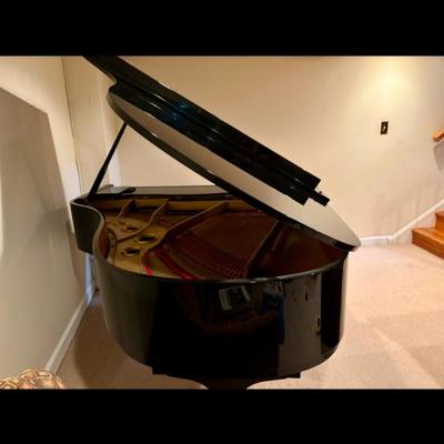 Sale Photo Thumbnail #142: From the 90s 
Recently tuned 
In excellent condition 
Must be picked up from Center City Philadelphia