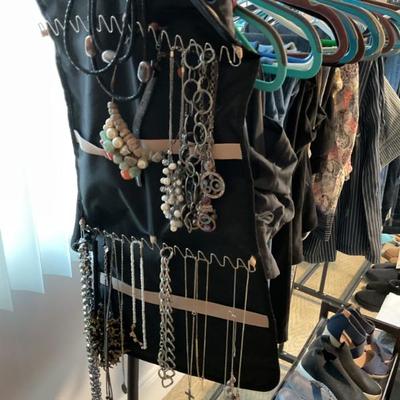 Sale Photo Thumbnail #134