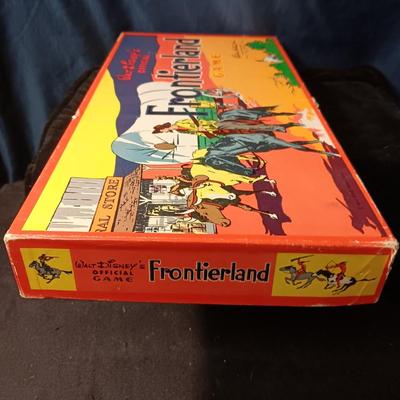 WALT DISNEY'S OFFICIAL FRONTIERLAND GAME WITH METAL PLAY PIECES